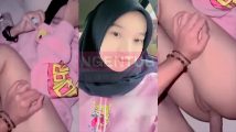 Jilbab Sweater Pink yang lagi Viral HD Video